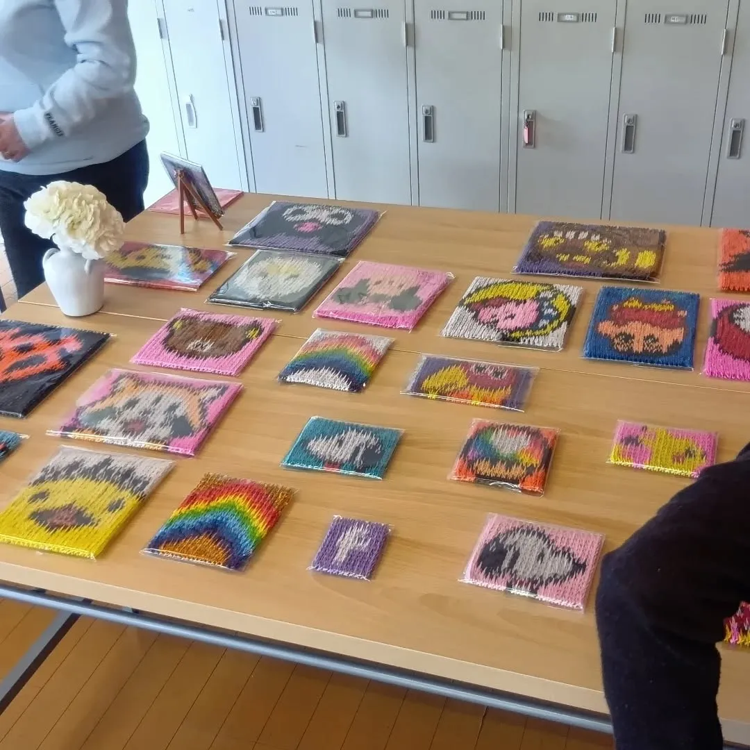 先日はお忙しい中、にじいろプロジェクト作品展に足を運んで頂き...