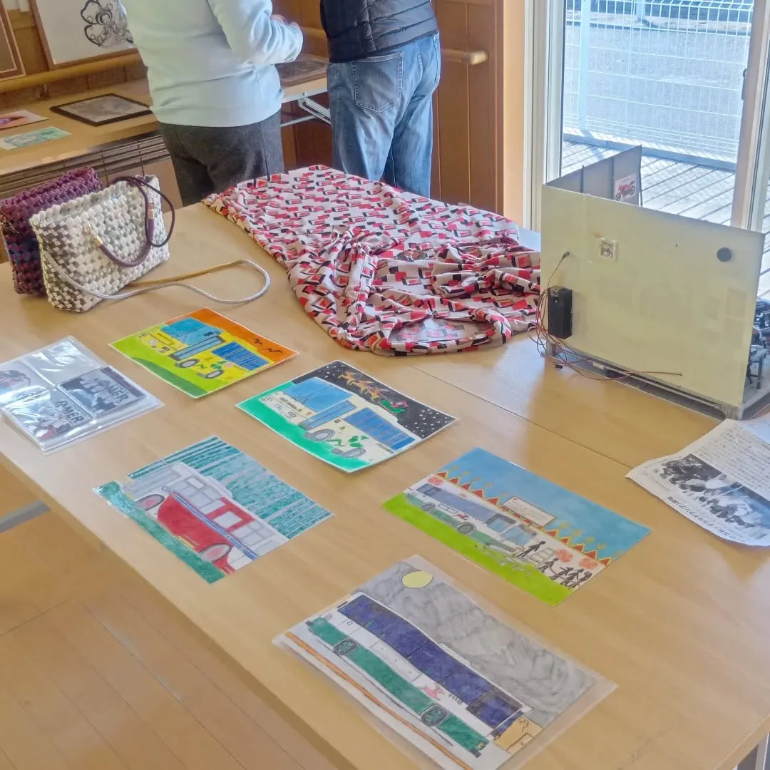 先日はお忙しい中、にじいろプロジェクト作品展に足を運んで頂き...